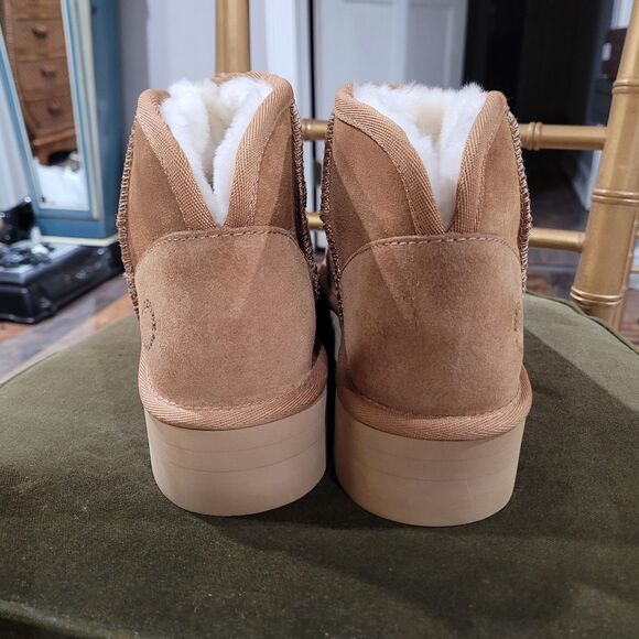 Dearfoams Fireside Size 10 Women’s Genuine Shearling - Suede Platform Bootie - Picture 4 of 11